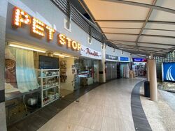 Elias Mall (D18), Retail #583322071
